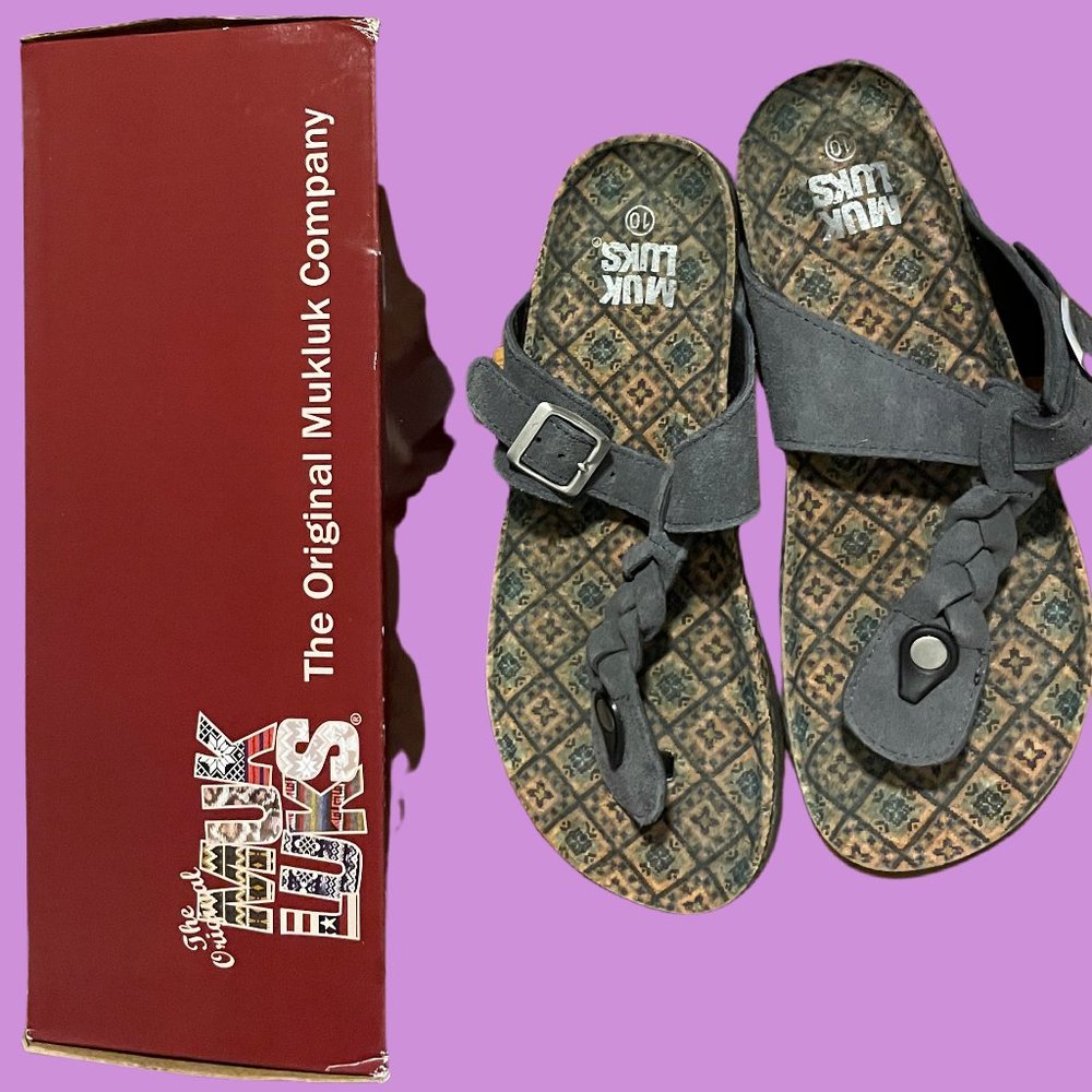 Muk Luk Zoe sandals, size 10